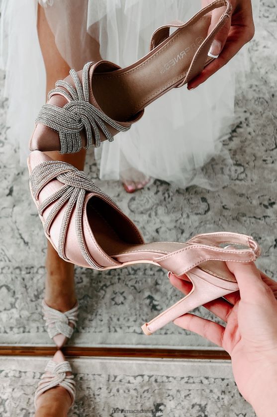 mit hovedfokus satin slingback hæle med rhinestone detaljer NanaMacs XJPBDL3933 beige