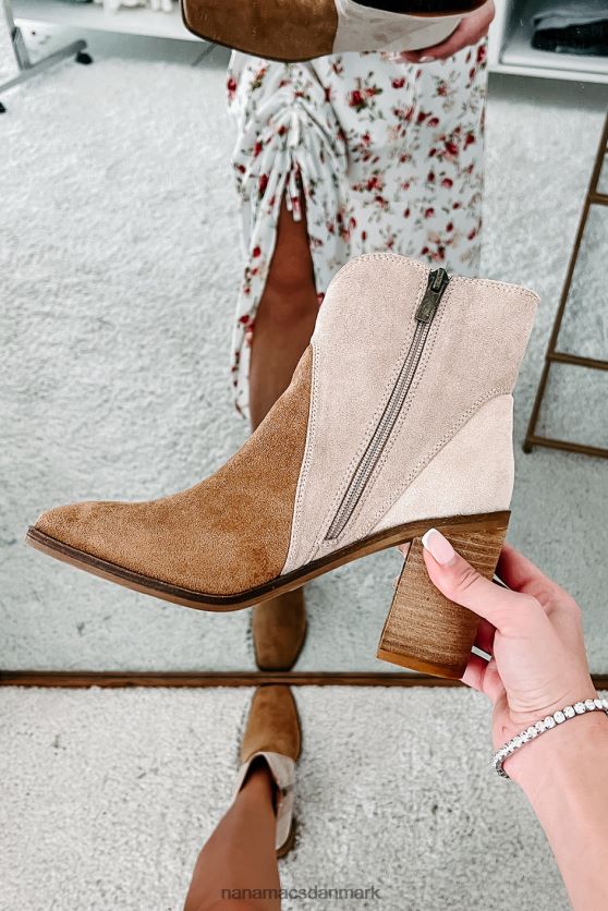 højre fod frem tofarvet støvle i imiteret ruskind NanaMacs XJPBDL3899 taupe