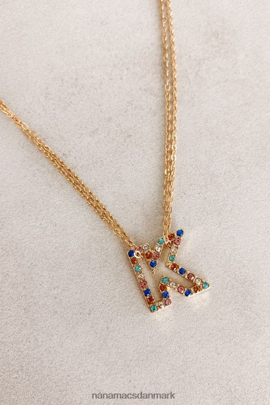 hvad er der i en halskæde med navnebogstav NanaMacs XJPBDL4100 guld