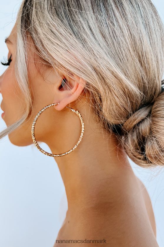 succeshistorie teksturerede bøjle øreringe NanaMacs XJPBDL4274 guld