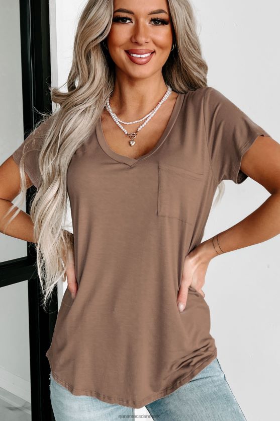 T-shirt med v-hals lomme NanaMacs XJPBDL697 røgfarvet taupe
