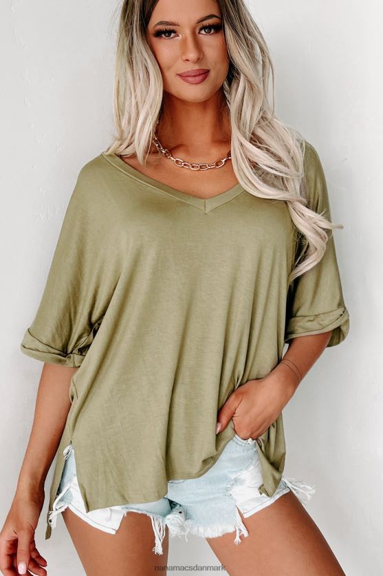 T-shirt med v-hals og ærmer NanaMacs XJPBDL556 oliven martini
