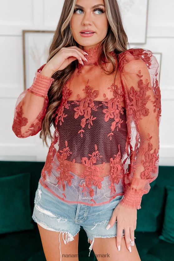 forelsket i din gennemsigtige mesh mock-neck top NanaMacs XJPBDL1757 marsala