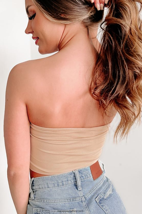 vil ikke trække sig ned af den sømløse top af crop tube NanaMacs XJPBDL580 nøgen