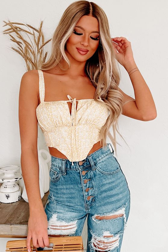 sikke en flirtblomstret rynket korset crop top NanaMacs XJPBDL1423 gul/hvid