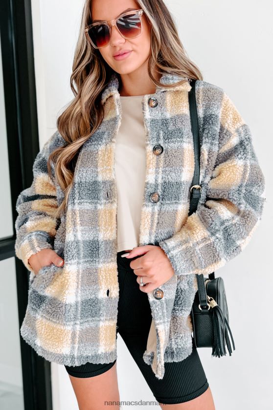 en lidt kølig plaid sherpajakke NanaMacs XJPBDL3803 lys karamel/grå