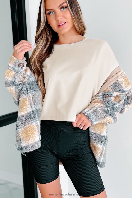 en lidt kølig plaid sherpajakke NanaMacs XJPBDL3803 lys karamel/grå