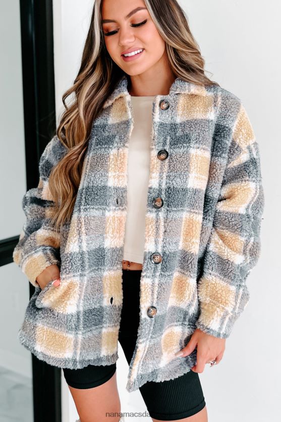 en lidt kølig plaid sherpajakke NanaMacs XJPBDL3803 lys karamel/grå